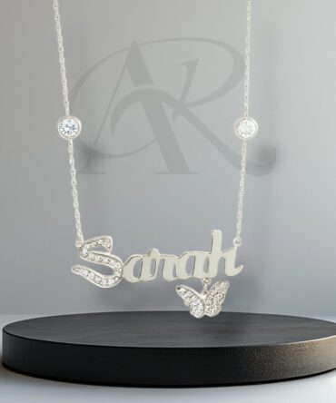 Personalized necklace with Pearls & Butterfly